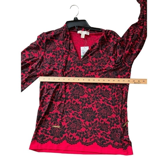Michael Kors Blouse Top Women SZ L Red/Black Floral V-Neck Long Sleeve Pullover - Picture 5 of 5